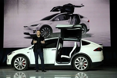 Tesla oficiāli reaģē uz Sentry režīmu