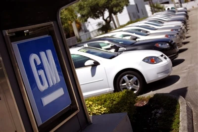 General Motors iegulda mākslīgā intelekta akumulatoru materiālu izveidē, lai ...