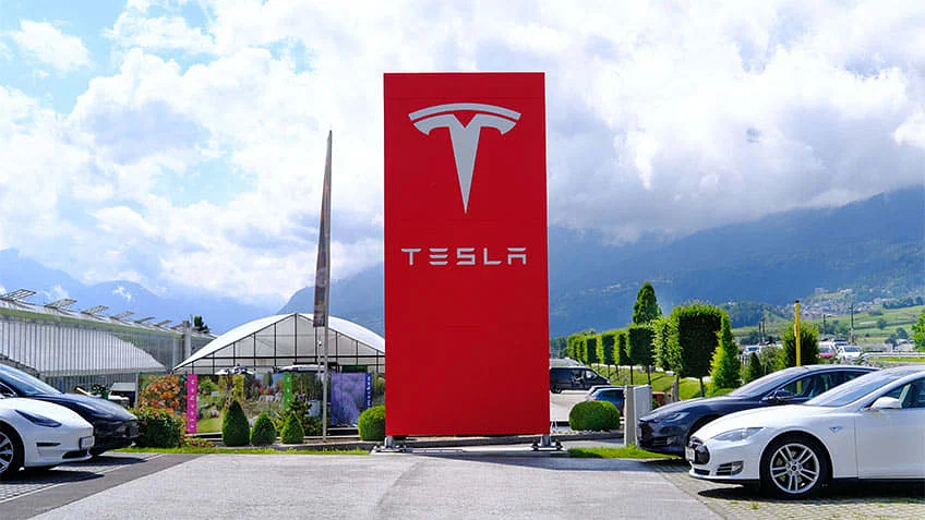 Tesla plāno uzsākt FSD Ķīnā