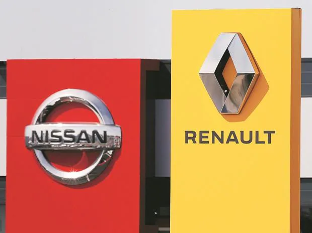 Renault samazina Nissan akciju daļu līdz 15%