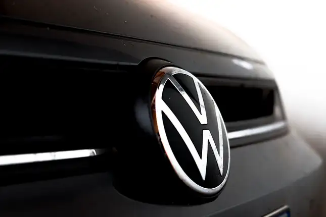 Pirmo reizi 40 gadu laikā! Volkswagen slēgs rūpnīcu Eiropā