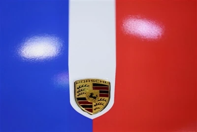 Porsche var iegādāties daļu akumulatoru ražotāja Varta