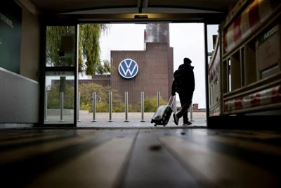 Volkswagen koncerna arodbiedrība decembrī apstājusies sarunu laikā aicina uz ...